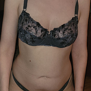 Dessous gallery image